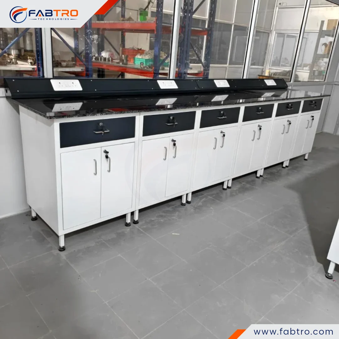 Lab Furniture Manufacturers in Agra