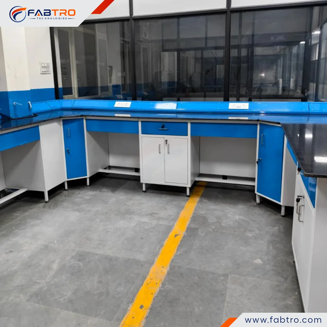 Lab Furniture Manufacturers in Agra
